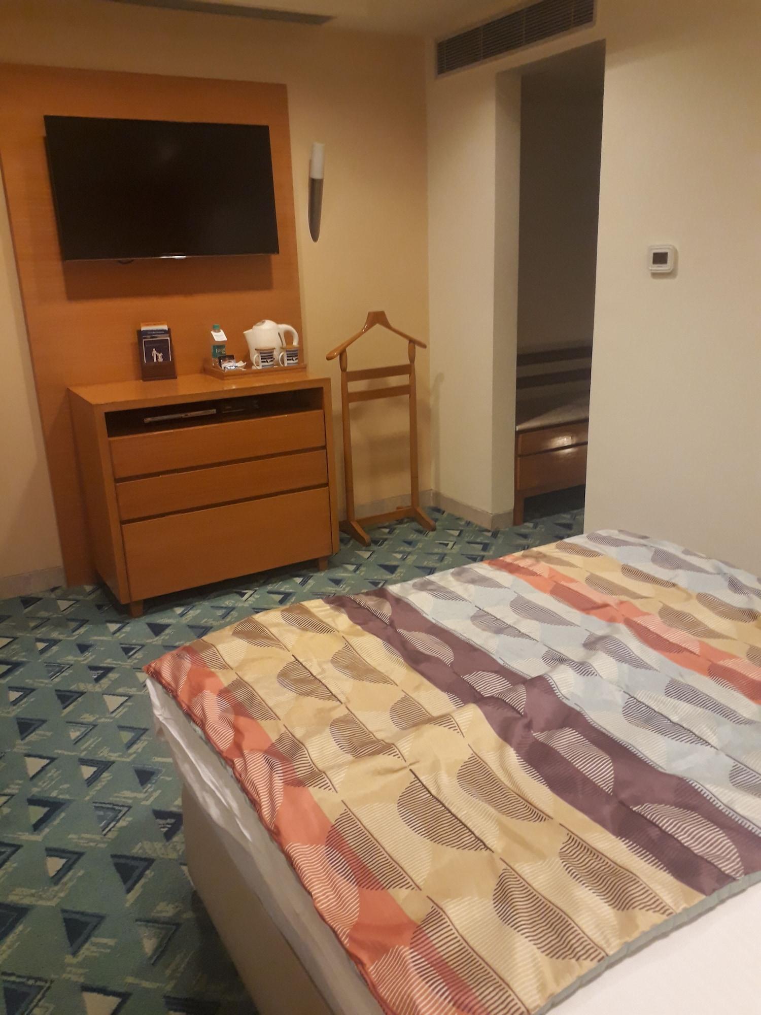 塔那湖上城市幸运公园酒店 - Itc酒店集团成员 塞恩 外观 照片