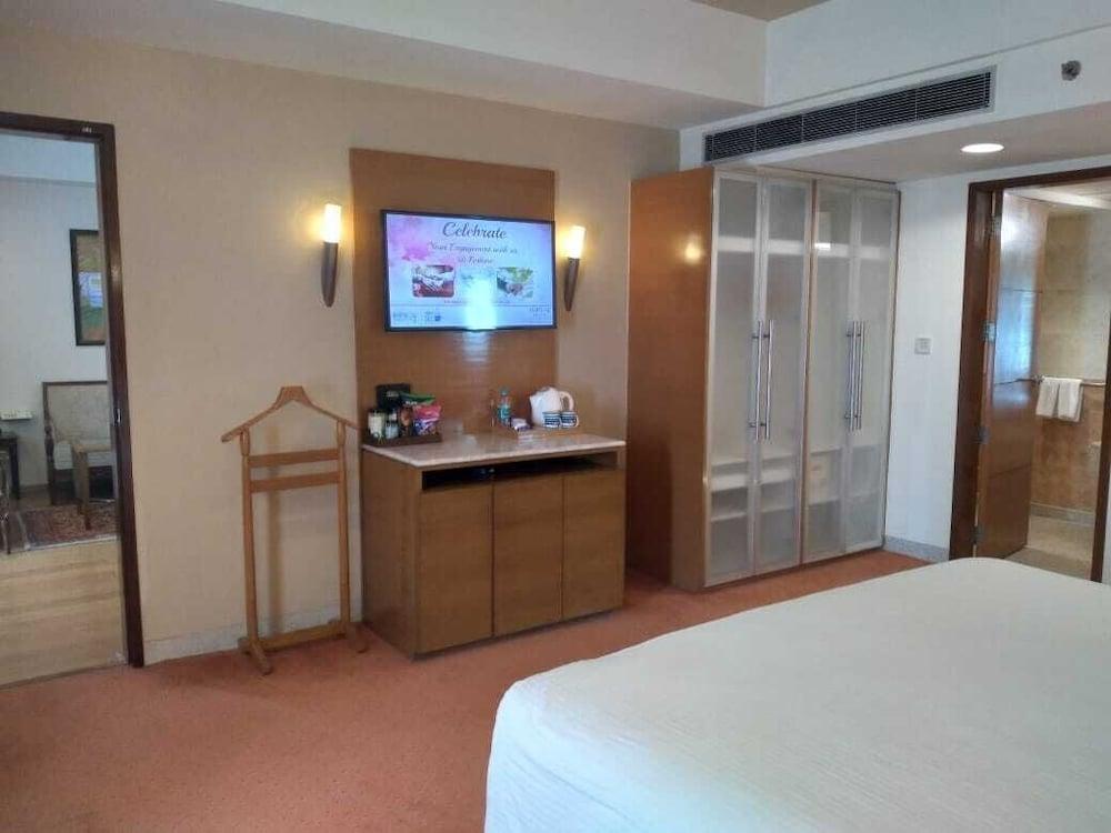 塔那湖上城市幸运公园酒店 - Itc酒店集团成员 塞恩 外观 照片