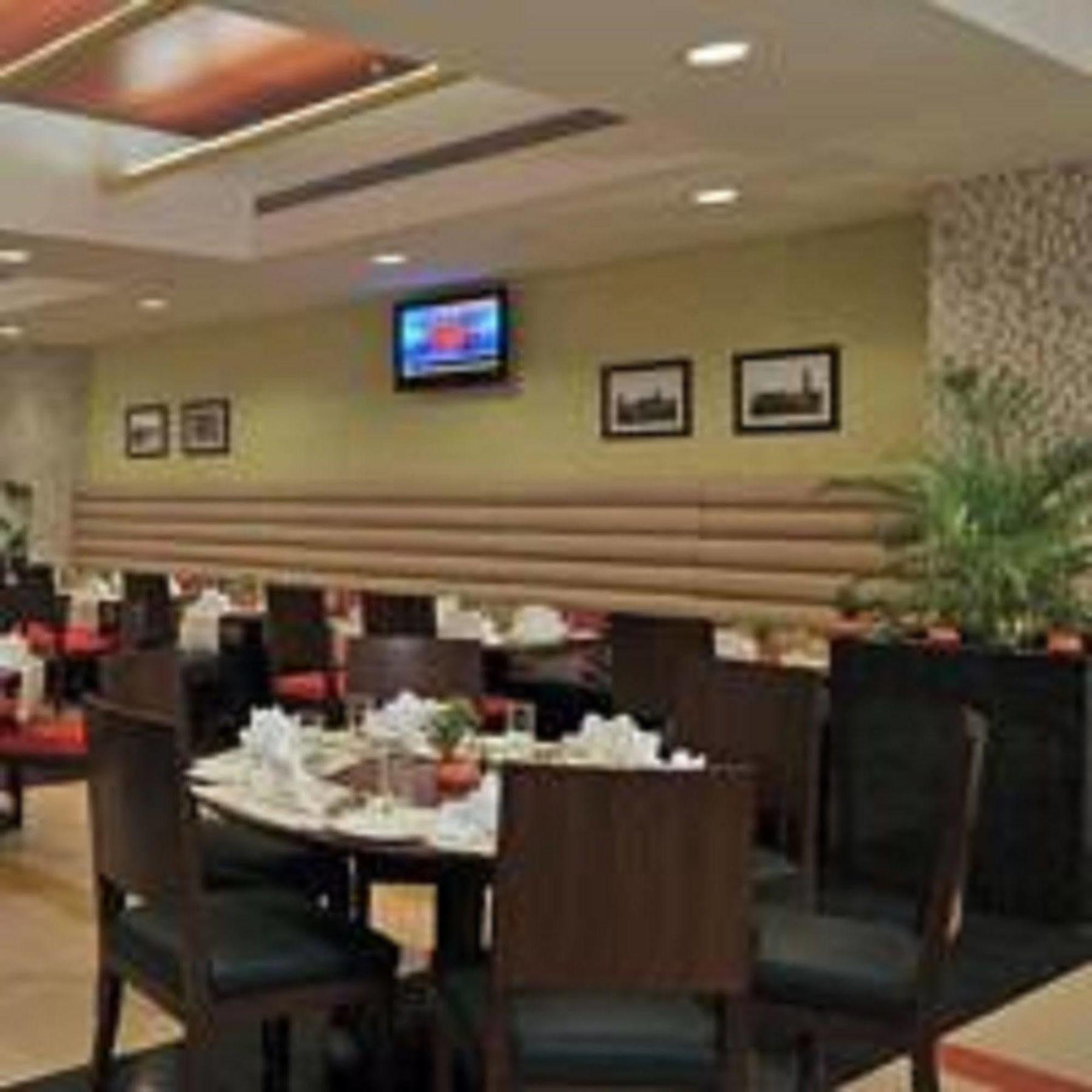 塔那湖上城市幸运公园酒店 - Itc酒店集团成员 塞恩 外观 照片